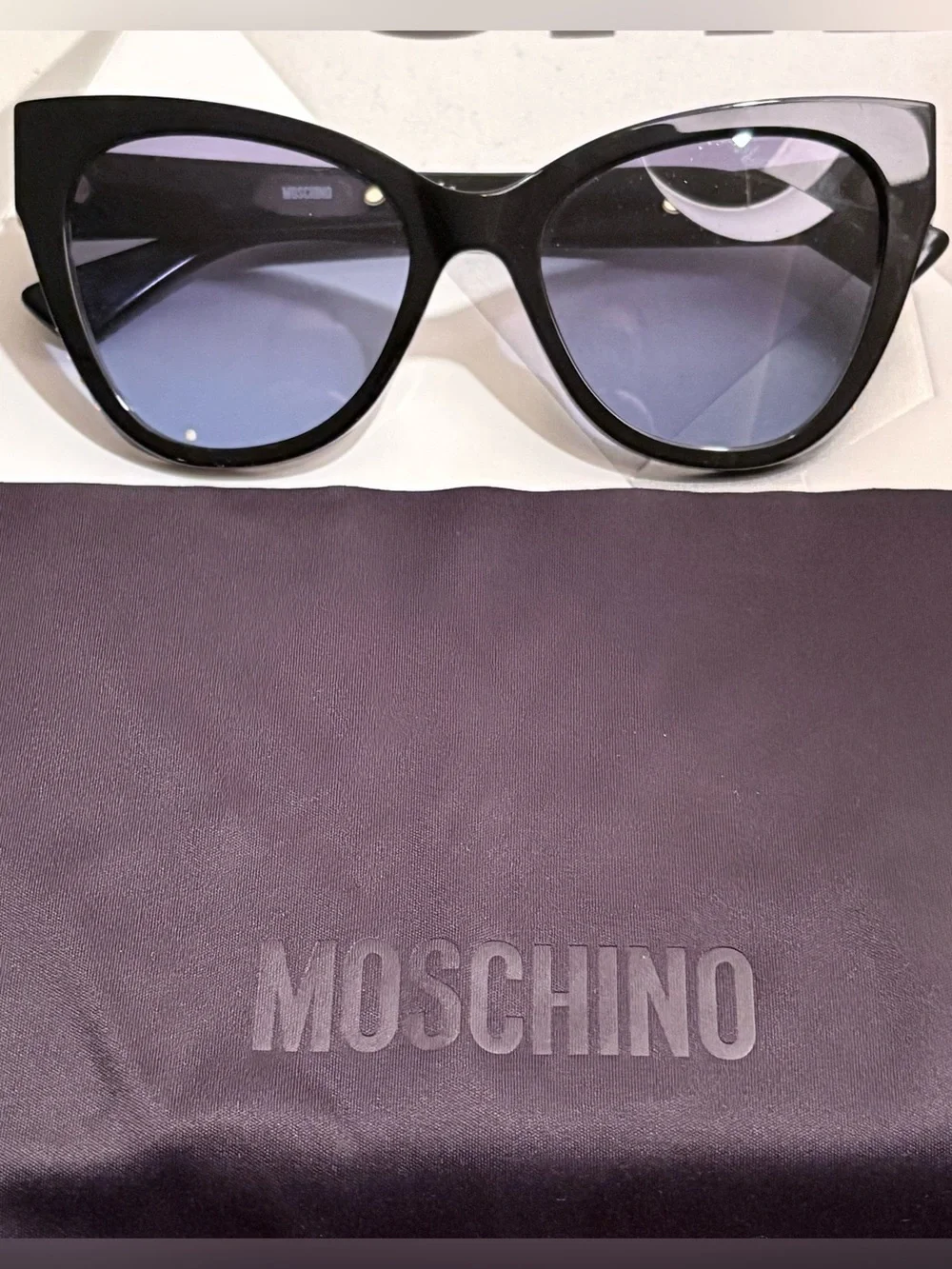 NWT Moschino 54mm Cat Eye Sunglasses w/ Black Frames embellished w/ Golden Studs